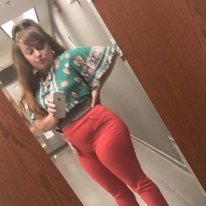 Meet your Posher, Heather